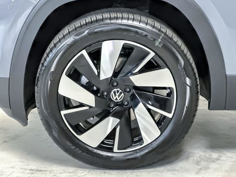 New 2026 Volkswagen Atlas Cross Sport SEL AWD/4WD image 25