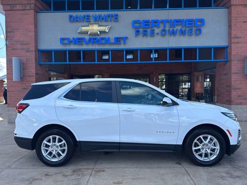 Used 2022 Chevrolet Equinox LT image 10
