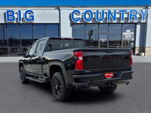 Used 2025 Chevrolet Silverado 2500 Custom w/ Custom Value Package AWD/4WD image 4