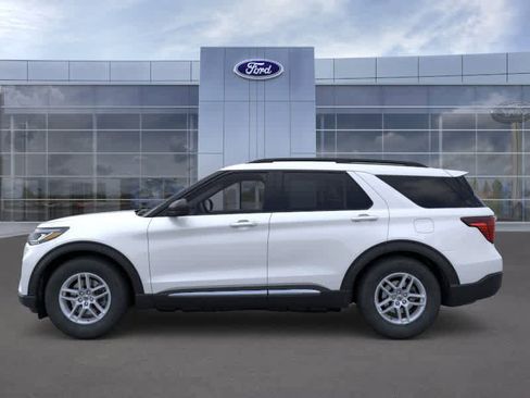 New 2025 Ford Explorer Active w/ Active Comfort Package image 3