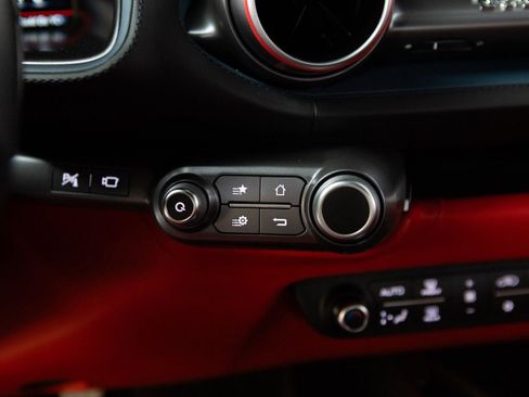 Used 2020 Ferrari 812 Superfast RWD image 74