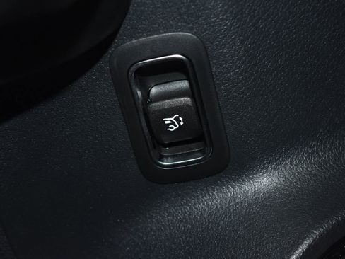 Certified 2025 Mercedes-Benz GLB 250 GLB 250 image 7