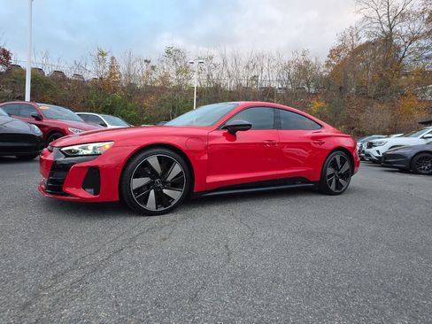 Used 2023 Audi e-tron GT Prestige w/ Prestige Package image 5