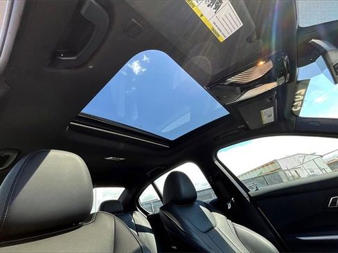 Used 2023 BMW M340i w/ Shadowloine Package image 17