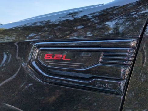 Used 2025 GMC Sierra 1500 AT4 w/ Technology Package image 13