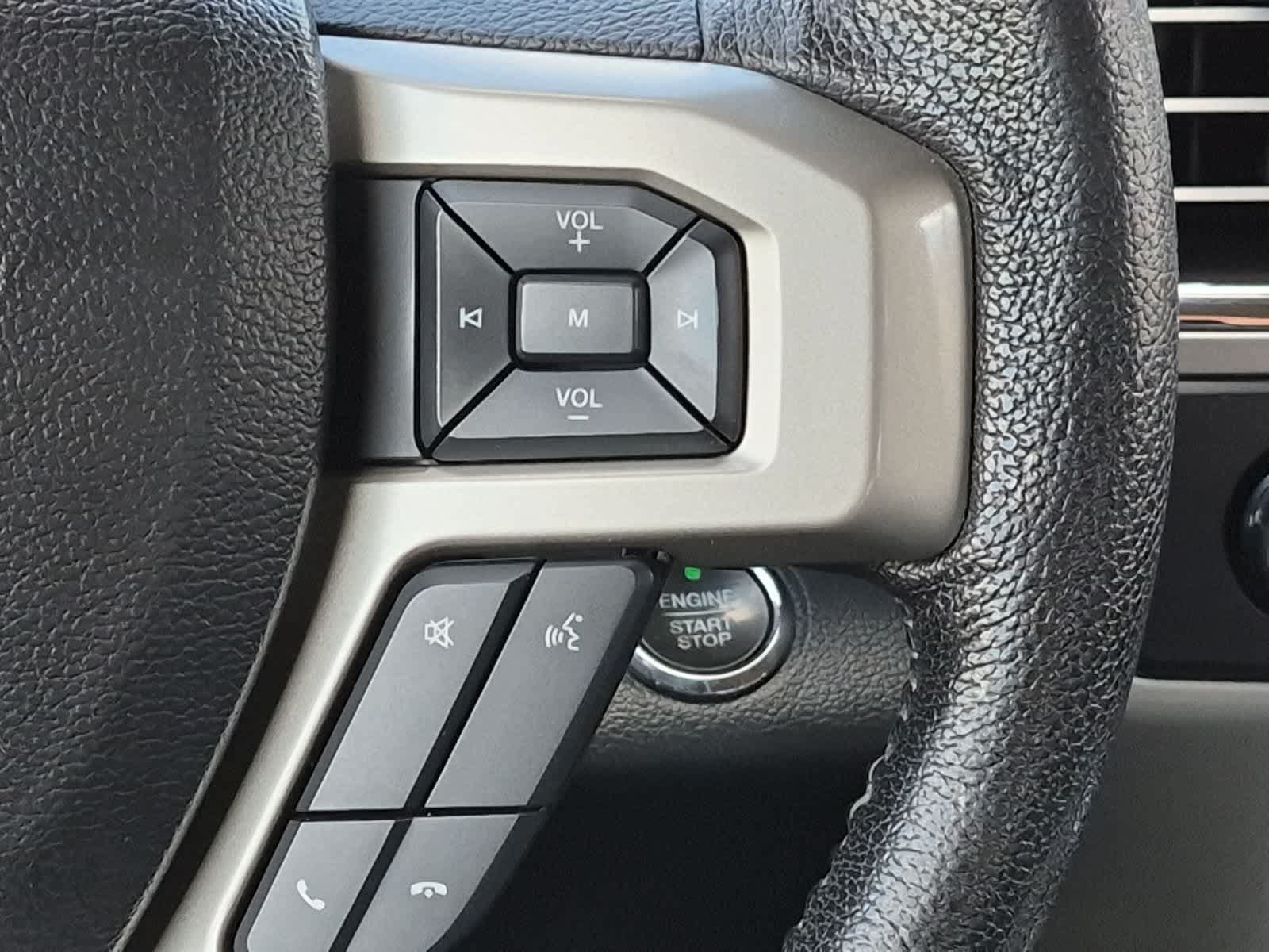 Used 2016 Ford F150 Lariat AWD/4WD image 24