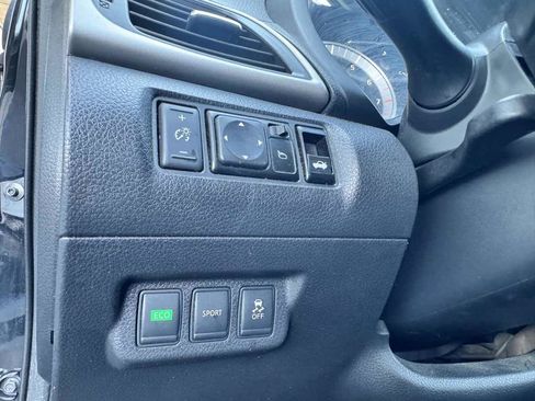 Used 2014 Nissan Sentra SR w/ Protection Package FWD image 38