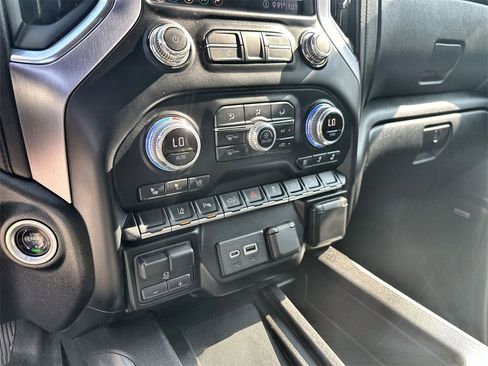 Used 2020 GMC Sierra 2500 SLT image 27