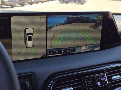 New 2025 Nissan Armada PRO-4X image 39