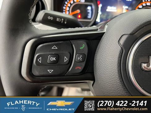 Used 2025 Jeep Wrangler Unlimited Sport AWD/4WD image 24