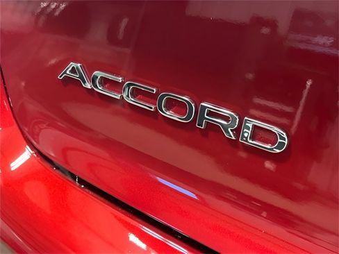 New 2025 Honda Accord SE image 12