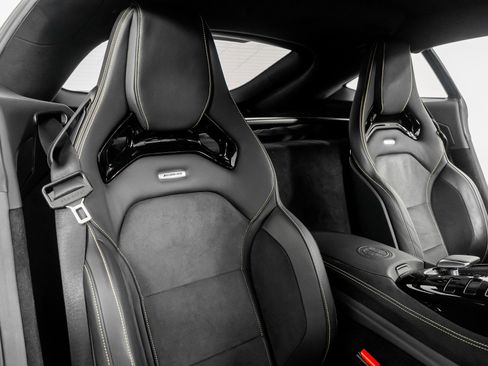 Used 2020 Mercedes-Benz AMG GT R image 31