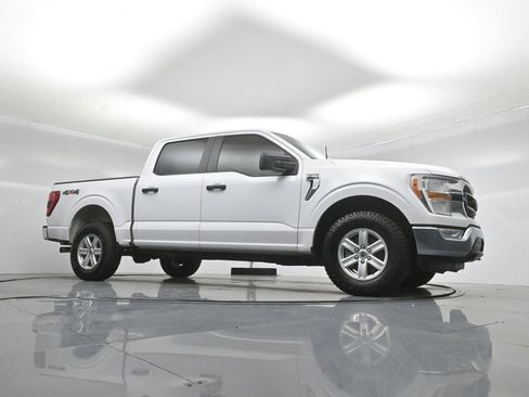 Certified 2022 Ford F150 XLT w/ Trailer Tow Package AWD/4WD image 4