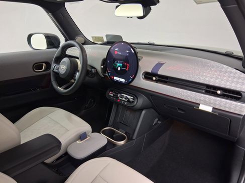 New 2026 MINI Cooper 2-Door Hardtop FWD image 27