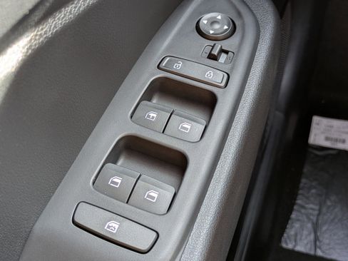 New 2026 Hyundai Venue SE FWD image 23