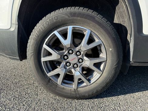 Used 2020 GMC Acadia SLT AWD/4WD image 8