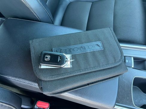 Used 2018 Honda Accord Sport image 38