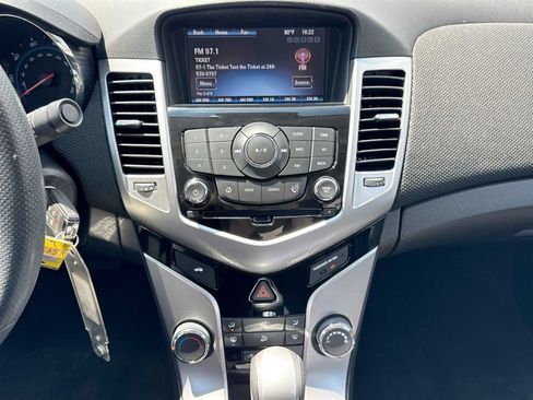 Used 2015 Chevrolet Cruze LT w/ Sun And Sound Package FWD image 27