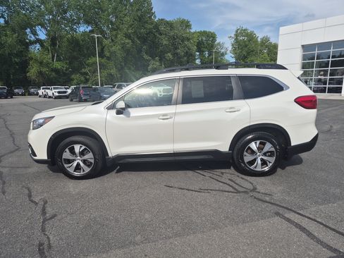 Used 2022 Subaru Ascent Premium w/ Convenience Package AWD/4WD image 3