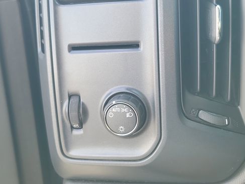 Used 2015 Chevrolet Silverado 1500 LS w/ Trailering Package AWD/4WD image 19