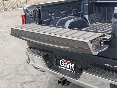 Used 2022 GMC Sierra 1500 SLT w/ SLT Convenience Package image 30