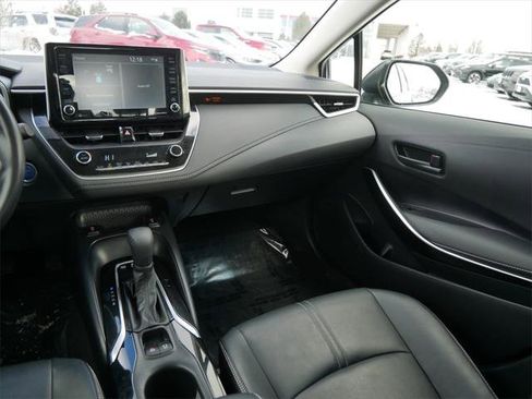 Certified 2022 Toyota Corolla LE image 14