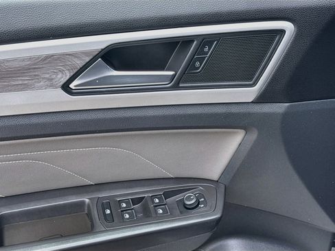 Certified 2023 Volkswagen Atlas Cross Sport SE FWD image 16