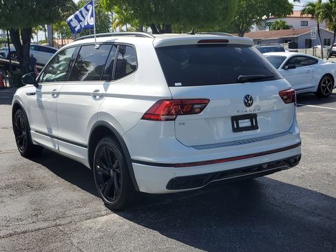 Used 2023 Volkswagen Tiguan SE R-Line image 3