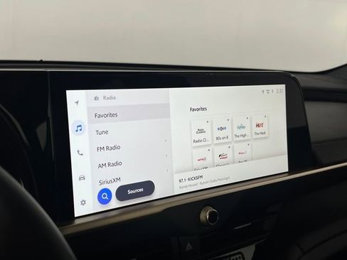 Used 2025 Toyota Crown Signia image 19