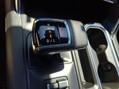 Used 2022 GMC Sierra 1500 Denali w/ Denali Reserve Package AWD/4WD image 15