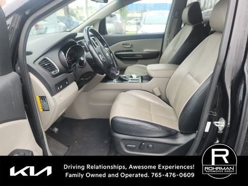 Used 2021 Kia Sedona EX FWD image 9