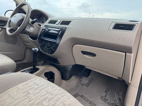 Used 2005 Ford Focus SE image 51