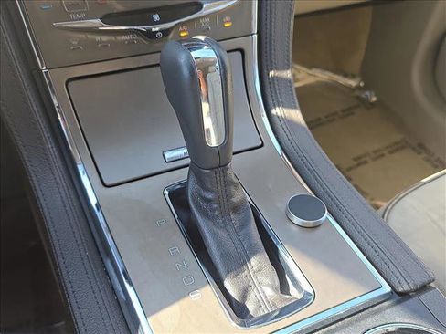 Used 2015 Lincoln MKX FWD w/ Equipment Group 101A image 13