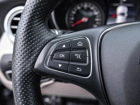 Used 2019 Mercedes-Benz GLC 300 4MATIC image 14