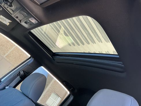 Used 2016 Toyota Tacoma TRD Off-Road image 18