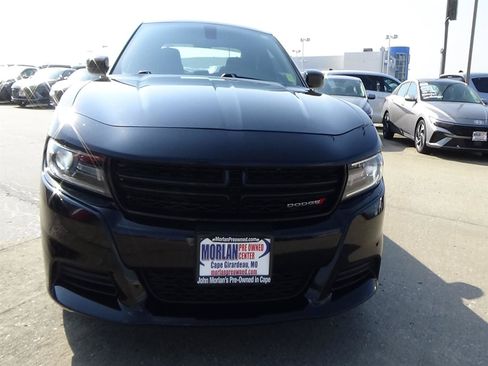 Used 2021 Dodge Charger SXT w/ Blacktop Package RWD image 3