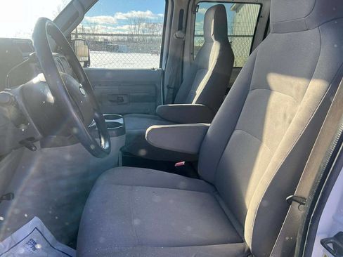 Used 2013 Ford E-250 and Econoline 250 w/ PWR Group image 8