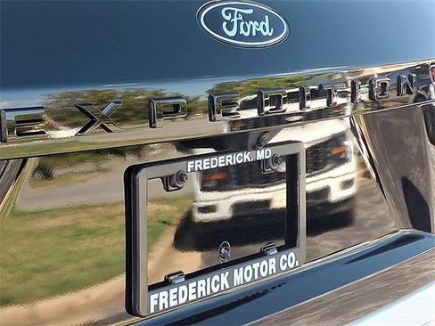 New 2025 Ford Expedition Max Platinum w/ Stealth Performance Package image 19