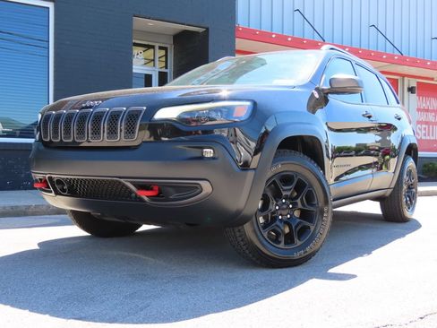 Used 2021 Jeep Cherokee Trailhawk w/ Trailer Tow Group AWD/4WD image 10