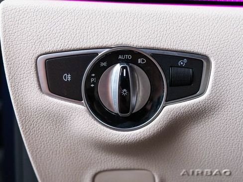 Certified 2022 Mercedes-Benz E 350 4MATIC Sedan image 21