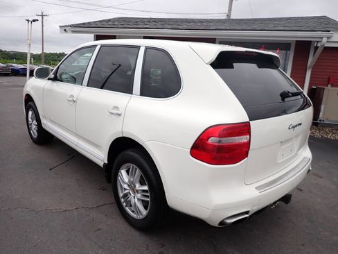 Used 2008 Porsche Cayenne AWD/4WD image 4