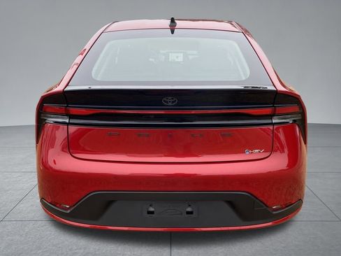 New 2026 Toyota Prius LE image 11