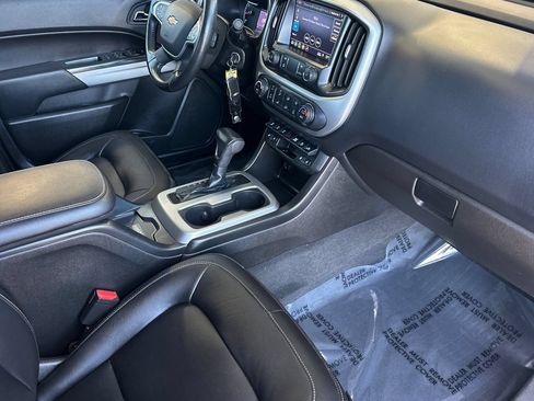 Used 2021 Chevrolet Colorado ZR2 w/ Colorado ZR2 Bison Edition AWD/4WD image 18
