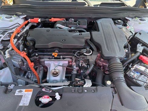 Used 2022 Honda Accord Sport image 4