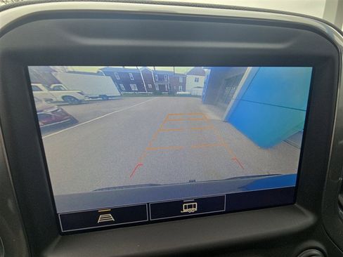 Used 2021 Chevrolet Silverado 1500 LT Trail Boss w/ Convenience Package II AWD/4WD image 14