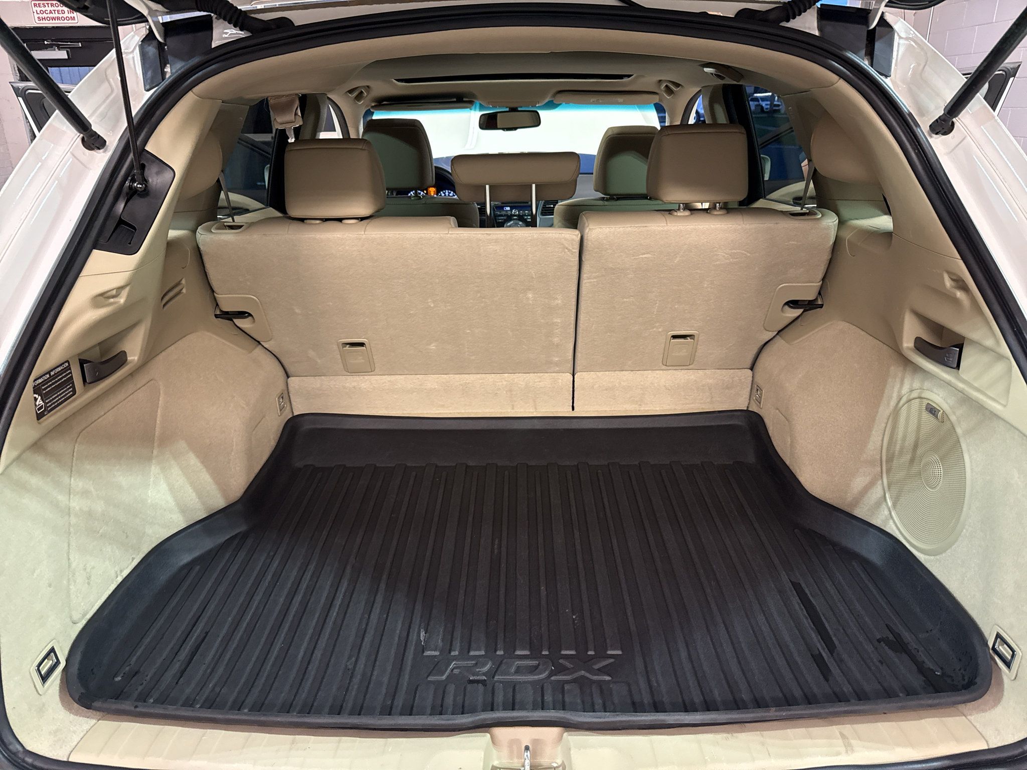 Used 2015 Acura RDX w/ Technology Package AWD/4WD image 25