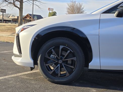 New 2026 Lexus RZ 350e 2WD w/ Convenience Package image 5