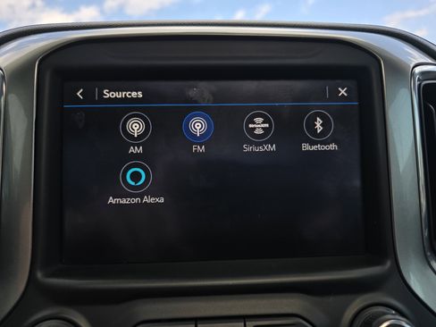 Used 2020 Chevrolet Silverado 1500 LT Trail Boss w/ Midnight Edition image 31