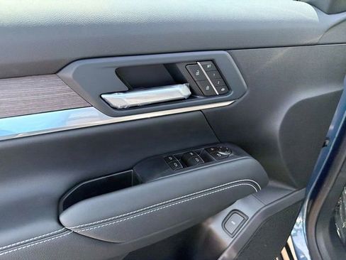 New 2026 GMC Terrain Denali AWD/4WD image 18