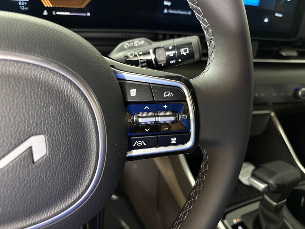 New 2026 Kia Carnival EX FWD image 21